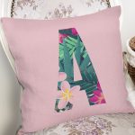 Pembe Zemin Tropik Yapraklı A Harfi Özel Tasarım Dijital Baskılı Yastık Kırlent Kılıfı Realhomes