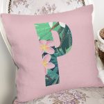 Pembe Zemin Tropik Yapraklı P Harfi Özel Tasarım Dijital Baskılı Yastık Kırlent Kılıfı Realhomes
