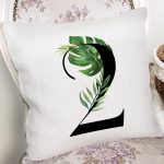 Beyaz Zemin Yaprak Motifli Siyah 2 Rakamı Özel Tasarım Dijital Baskılı Yastık Kırlent Kılıfı Realhomes