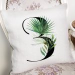 Beyaz Zemin Yaprak Motifli Siyah 3 Rakamı Özel Tasarım Dijital Baskılı Yastık Kırlent Kılıfı Realhomes