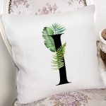 Beyaz Zemin Yaprak Motifli Siyah I Harfi Özel Tasarım Dijital Baskılı Yastık Kırlent Kılıfı Realhomes