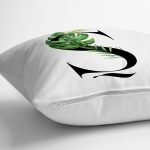 - Rh-K9476-Gorsel3 - Realhomes Beyaz Zemin Yaprak Motifli Siyah Ş Harfi Özel Tasarım Dijital Baskılı Yastık Kırlent Kılıfı Realhomes