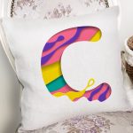 Beyaz Zemin Renkli C Harfli Özel Tasarım Dijital Baskılı Yastık Kırlent Kılıfı Realhomes