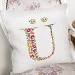Beyaz Zemin Yaprak Temalı Ü Harfi Özel Tasarım Dijital Baskılı Yastık Kırlent Kılıfı Realhomes