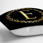 - Rh-K9564-Gorsel3 - Realhomes Siyah Zemin Gold Yaprak Çerçeveli E Harfi Özel Tasarım Dijital Baskılı Yastık Kırlent Kılıfı Realhomes