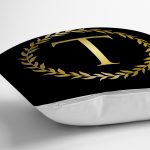 - Rh-K9582-Gorsel3 - Realhomes Siyah Zemin Gold Yaprak Çerçeveli T Harfi Özel Tasarım Dijital Baskılı Yastık Kırlent Kılıfı Realhomes