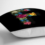 Siyah Zemin Renkli Gül Temalı F Harfi Özel Tasarım Dijital Baskılı Yastık Kırlent Kılıfı Realhomes