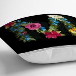 - Rh-K9605-Gorsel3 - Realhomes  Siyah Zemin Renkli Gül Temalı M Harfi Özel Tasarım Dijital Baskılı Yastık Kırlent Kılıfı Realhomes