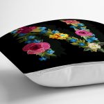 - Rh-K9606-Gorsel3 - Realhomes Siyah Zemin Renkli Gül Temalı N Harfi Özel Tasarım Dijital Baskılı Yastık Kırlent Kılıfı Realhomes