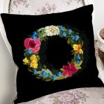 Siyah Zemin Renkli Gül Temalı O Harfi Özel Tasarım Dijital Baskılı Yastık Kırlent Kılıfı Realhomes