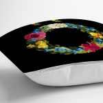 Siyah Zemin Renkli Gül Temalı Ö Harfi Özel Tasarım Dijital Baskılı Yastık Kırlent Kılıfı Realhomes