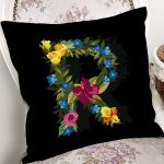 Siyah Zemin Renkli Gül Temalı R Harfi Özel Tasarım Dijital Baskılı Yastık Kırlent Kılıfı Realhomes
