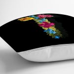 Siyah Zemin Renkli Gül Temalı T Harfi Özel Tasarım Dijital Baskılı Yastık Kırlent Kılıfı Realhomes