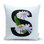 - Rh-K9644-Gorsel1 - Realhomes Mavi Zemin Çiçek Desenli Siyah S Harfi Özel Tasarım Dijital Baskılı Yastık Kırlent Kılıfı Realhomes