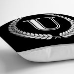 - Rh-K9679-Gorsel3 - Realhomes Siyah Beyaz Çelenkli U Harfi Özel Tasarım Dijital Baskılı Yastık Kırlent Kılıfı Realhomes