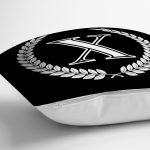 Siyah Beyaz Çelenkli X Harfi Özel Tasarım Dijital Baskılı Yastık Kırlent Kılıfı Realhomes