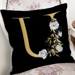 Siyah Zemin Beyaz Gül Motifli Gold U Harfi Özel Tasarım Dijital Baskılı Yastık Kırlent Kılıfı Realhomes
