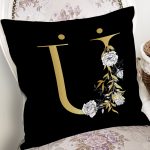 Siyah Zemin Beyaz Gül Motifli Gold Ü Harfi Özel Tasarım Dijital Baskılı Yastık Kırlent Kılıfı Realhomes