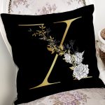 - Rh-K9715-Gorsel2 - Realhomes Siyah Zemin Beyaz Gül Motifli Gold X Harfi Özel Tasarım Dijital Baskılı Yastık Kırlent Kılıfı Realhomes