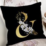 Siyah Zemin Beyaz Gül Motifli Gold & Harfi Özel Tasarım Dijital Baskılı Yastık Kırlent Kılıfı Realhomes