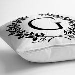 Siyah Beyaz Çelenkli G Harfi Özel Tasarım Dijital Baskılı Yastık Kırlent Kılıfı Realhomes
