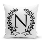 - Rh-K9734-Gorsel1 - Realhomes Siyah Beyaz Çelenkli N Harfi Özel Tasarım Dijital Baskılı Yastık Kırlent Kılıfı Realhomes