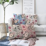 - Sonil-K4luset736-Gorsel1 - Realhomes  4'lü Pastel Zemin Kurumuş Çiçek Çizimli Dijital Baskılı Modern Şönil Kırlent Kılıfı Seti Realhomes