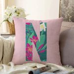 Pembe Zemin Tropik Yapraklı N Harfi Özel Tasarım Dijital Baskılı Raşel Kadife Yastık Kırlent Kılıfı Realhomes