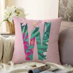 Pembe Zemin Tropik Yapraklı W Harfi Özel Tasarım Dijital Baskılı Raşel Kadife Yastık Kırlent Kılıfı Realhomes