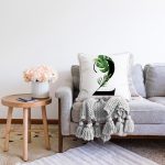 Beyaz Zemin Yaprak Motifli Siyah 2 Rakamı Özel Tasarım Dijital Baskılı Raşel Kadife Yastık Kırlent Kılıfı Realhomes