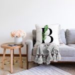 Beyaz Zemin Yaprak Motifli Siyah B Harfi Özel Tasarım Dijital Baskılı Raşel Kadife Yastık Kırlent Kılıfı Realhomes