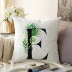 Beyaz Zemin Yaprak Motifli Siyah E Harfi Özel Tasarım Dijital Baskılı Raşel Kadife Yastık Kırlent Kılıfı Realhomes