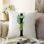 Beyaz Zemin Yaprak Motifli Siyah İ Harfi Özel Tasarım Dijital Baskılı Raşel Kadife Yastık Kırlent Kılıfı Realhomes