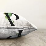 Beyaz Zemin Yaprak Motifli Siyah P Harfi Özel Tasarım Dijital Baskılı Raşel Kadife Yastık Kırlent Kılıfı Realhomes