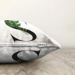 Beyaz Zemin Yaprak Motifli Siyah S Harfi Özel Tasarım Dijital Baskılı Raşel Kadife Yastık Kırlent Kılıfı Realhomes