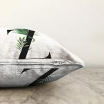 Beyaz Zemin Yaprak Motifli Siyah Z Harfi Özel Tasarım Dijital Baskılı Raşel Kadife Yastık Kırlent Kılıfı Realhomes