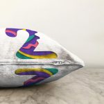 Beyaz Zemin Renkli 2 Rakamlı Özel Tasarım Dijital Baskılı Raşel Kadife Yastık Kırlent Kılıfı Realhomes