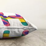 Beyaz Zemin Renkli H Harfli Özel Tasarım Dijital Baskılı Raşel Kadife Yastık Kırlent Kılıfı Realhomes