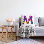 - Sonil-K9510-Gorsel2 - Realhomes Beyaz Zemin Renkli M Harfli Özel Tasarım Dijital Baskılı Raşel Kadife Yastık Kırlent Kılıfı Realhomes