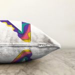 Beyaz Zemin Renkli V Harfli Özel Tasarım Dijital Baskılı Raşel Kadife Yastık Kırlent Kılıfı Realhomes