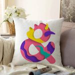 - Sonil-K9527-Gorsel1 - Realhomes Beyaz Zemin Renkli & Harfli Özel Tasarım Dijital Baskılı Raşel Kadife Yastık Kırlent Kılıfı Realhomes