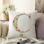 Beyaz Zemin Yaprak Temalı Ç Harfi Özel Tasarım Dijital Baskılı Raşel Kadife Yastık Kırlent Kılıfı Realhomes