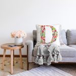 Beyaz Zemin Yaprak Temalı D Harfi Özel Tasarım Dijital Baskılı Raşel Kadife Yastık Kırlent Kılıfı Realhomes