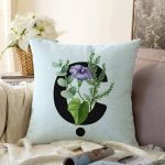 - Sonil-K9626-Gorsel1 - Realhomes Mavi Zemin Çiçek Desenli Siyah Ç Harfi Özel Tasarım Dijital Baskılı Raşel Kadife Yastık Kırlent Kılıfı Realhomes