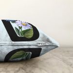 Mavi Zemin Çiçek Desenli Siyah D Harfi Özel Tasarım Dijital Baskılı Raşel Kadife Yastık Kırlent Kılıfı Realhomes