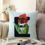 - Sonil-K9628-Gorsel1 - Realhomes Mavi Zemin Çiçek Desenli Siyah E Harfi Özel Tasarım Dijital Baskılı Raşel Kadife Yastık Kırlent Kılıfı Realhomes