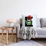 - Sonil-K9628-Gorsel2 - Realhomes Mavi Zemin Çiçek Desenli Siyah E Harfi Özel Tasarım Dijital Baskılı Raşel Kadife Yastık Kırlent Kılıfı Realhomes