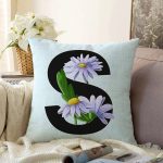 Mavi Zemin Çiçek Desenli Siyah S Harfi Özel Tasarım Dijital Baskılı Raşel Kadife Yastık Kırlent Kılıfı Realhomes