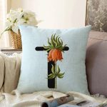 Mavi Zemin Çiçek Desenli Siyah T Harfi Özel Tasarım Dijital Baskılı Raşel Kadife Yastık Kırlent Kılıfı Realhomes