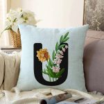 Mavi Zemin Çiçek Desenli Siyah U Harfi Özel Tasarım Dijital Baskılı Raşel Kadife Yastık Kırlent Kılıfı Realhomes